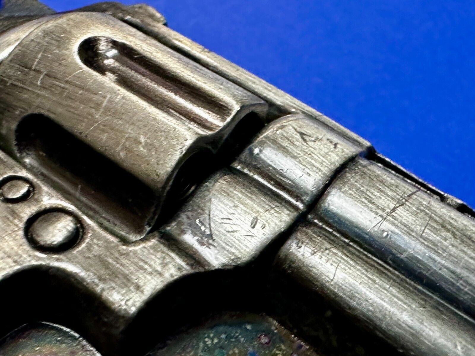 Unique Revolver Gun Pistol Six Shooter with Bullets Design Cutout Belt Buckle