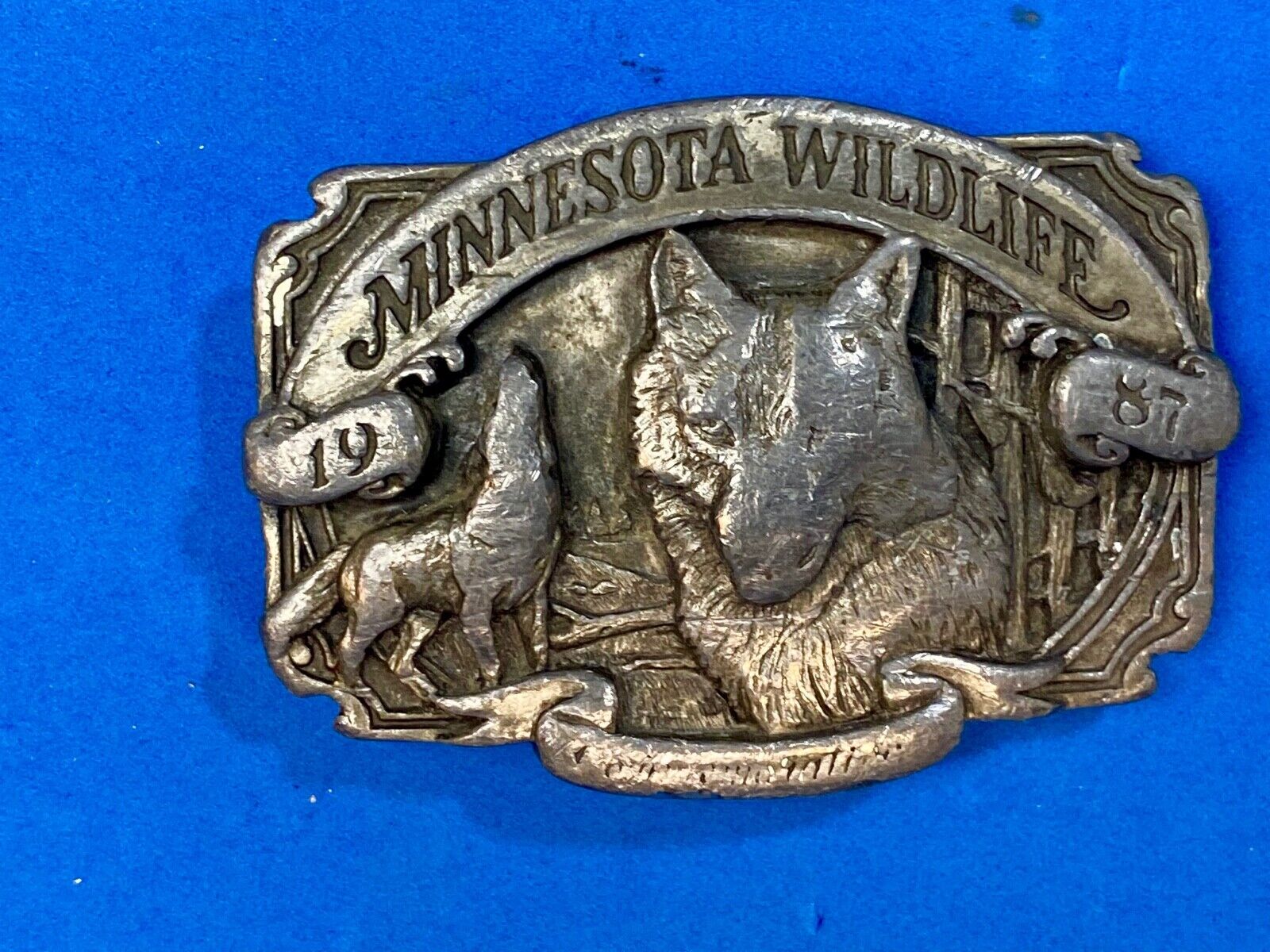 Vintage 1987 Commemorative Timber Wolf State of MN Minesota Wildlife series 