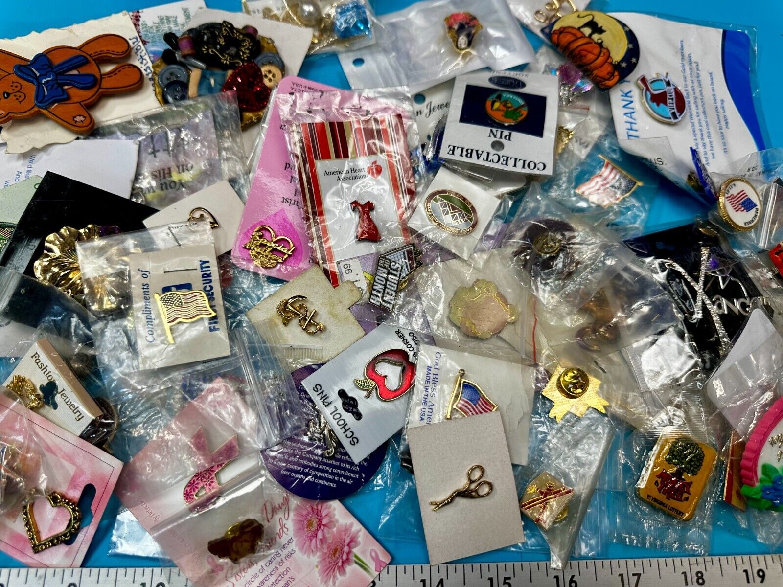 Vintage & Modern NOS Brooches & Pin's Resale Bulk Lot, Junk Drawer Grab Bag