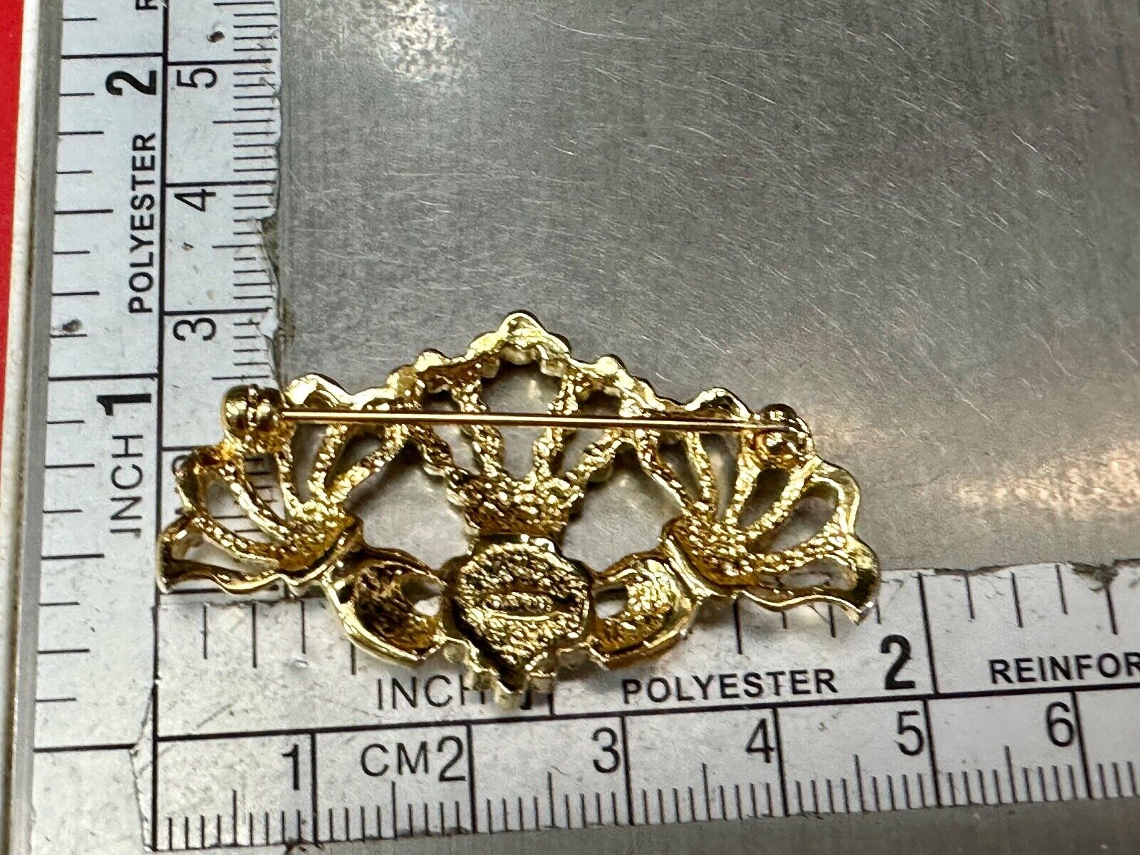 Vintage Avon Goldtone Brooch Pin Claddagh Hands Heart Crown Pearl Heart Bead