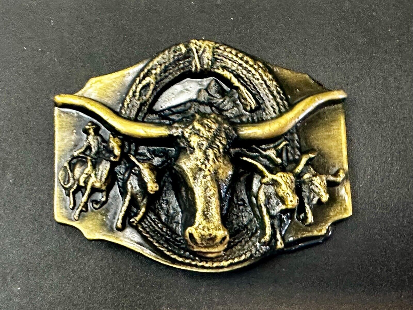 Vintage Long Horn Roping Horseback Rodeo Cowboy and Raised 3D Head Belt Buckle