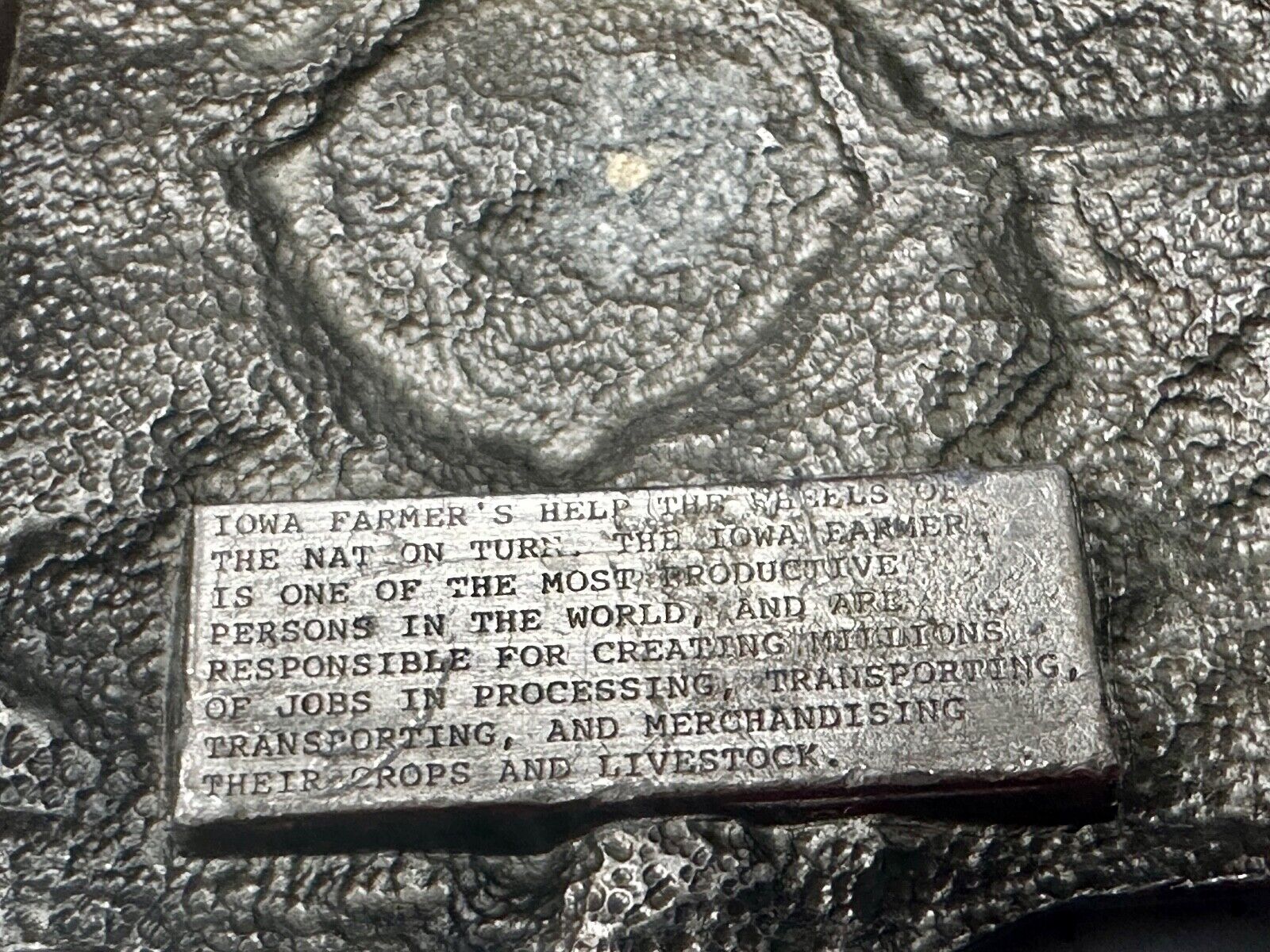 1989 Iowa Farmer - State Farm Commemorative belt buckle