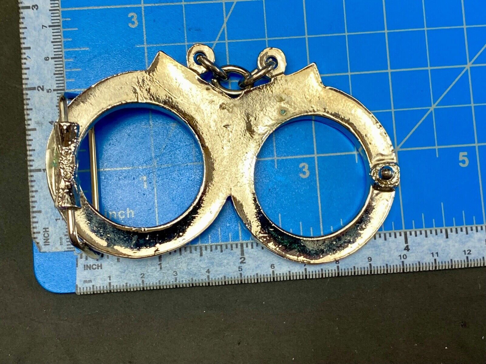 4" wide! Interlocked Police Handcuffs and chain shaped Novelty Metal Belt Buckle