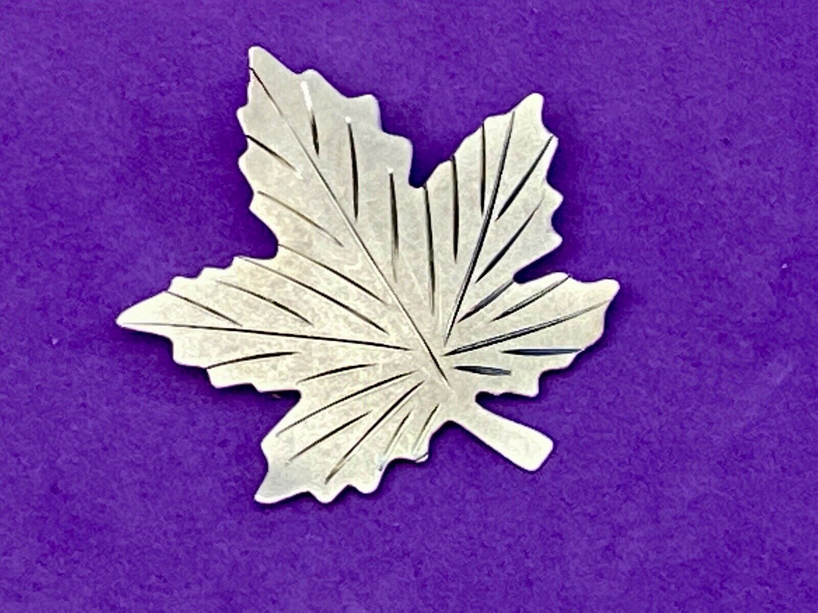 Vintage Canadian Maple Leaf Sterling Silver 925 Brooch Pin Signed Bond Boyd