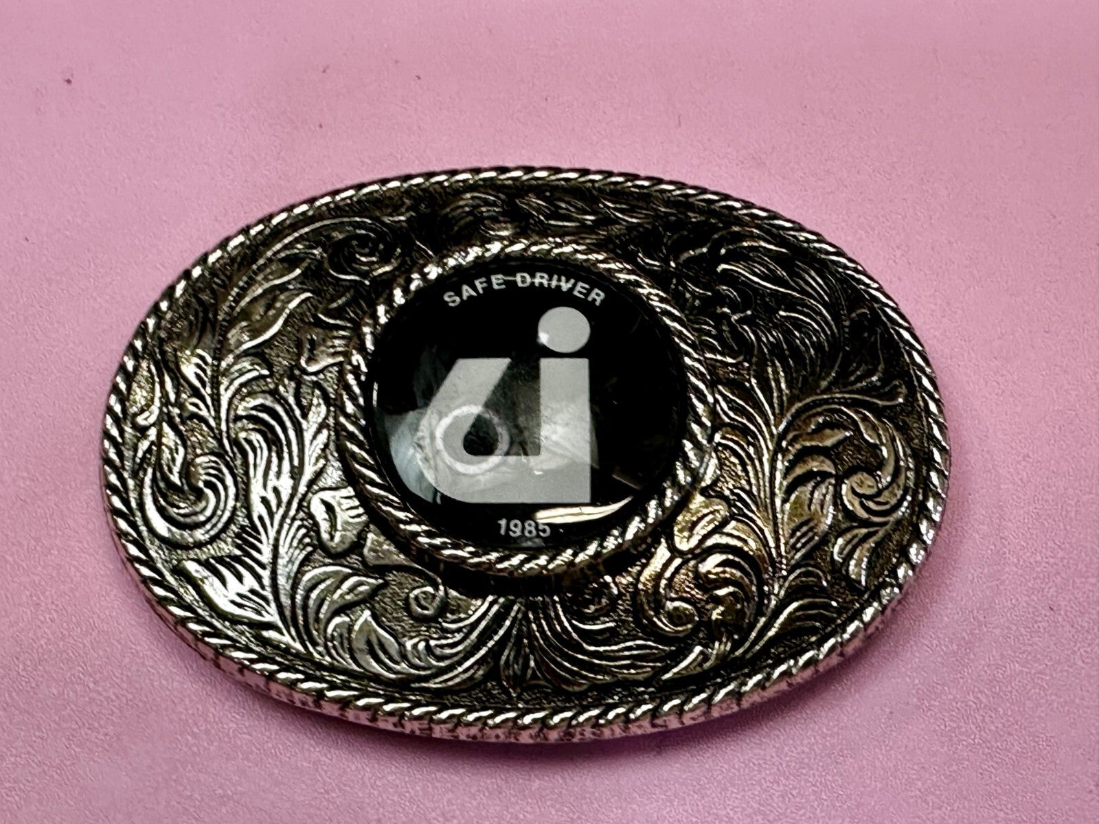UI Safe Driver 1987 Safety Award Swirl Ornate Western Style Vintage Belt Buckle