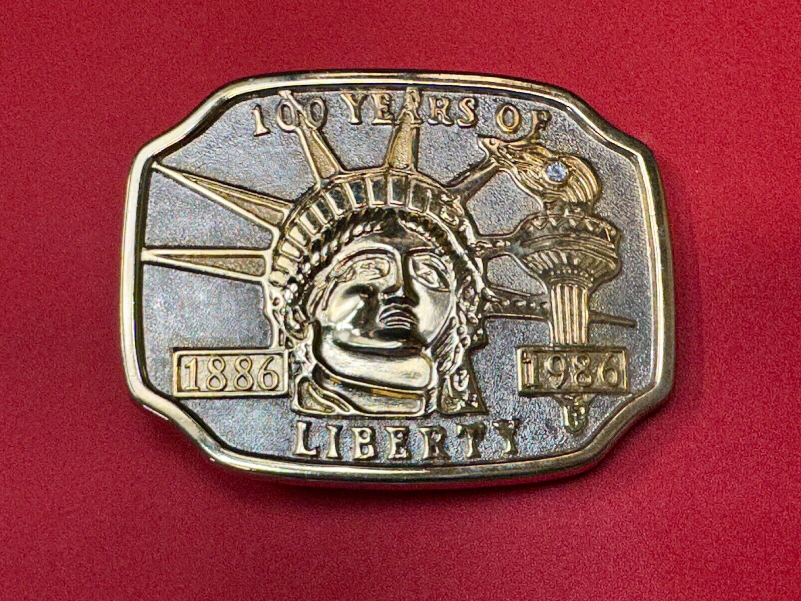 100 Years of Liberty  NYC statue of Lady Liberty two tone Souvenir belt buckle