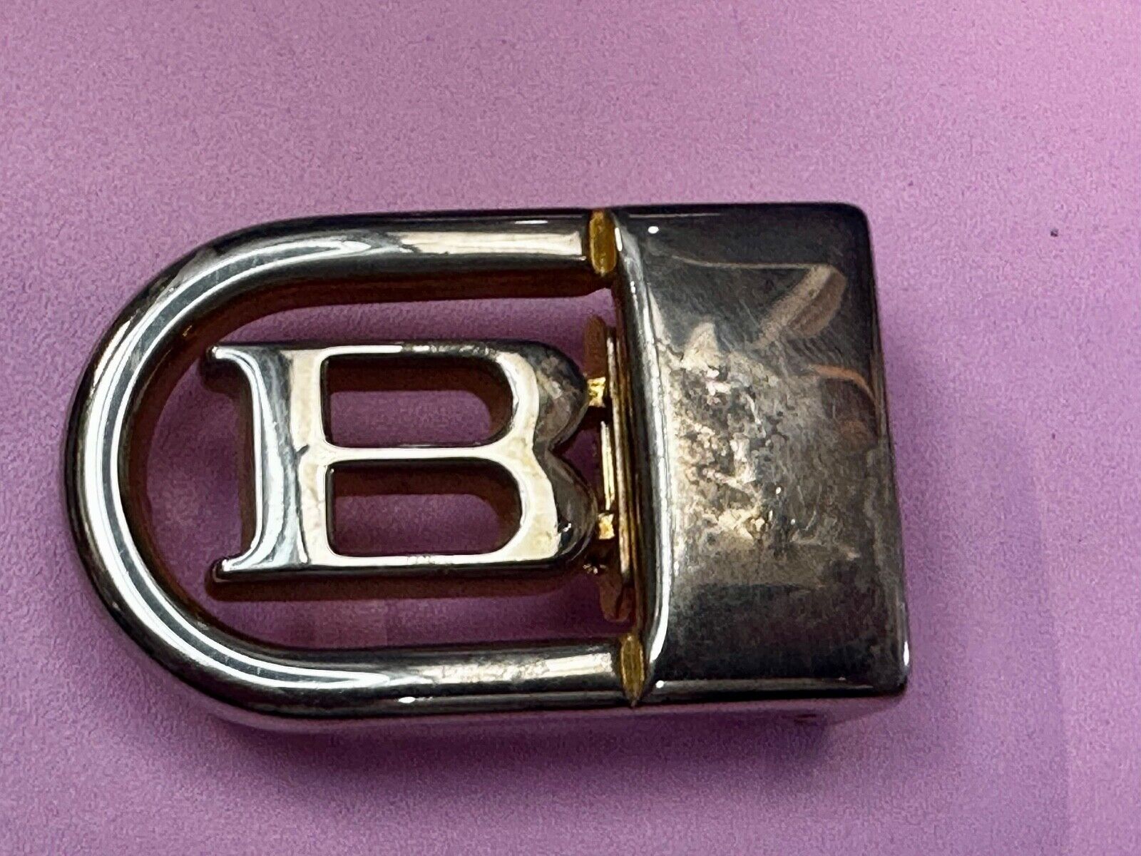 B - Letter Initial Monogram Vintage Gold tone swing arm small belt buckle