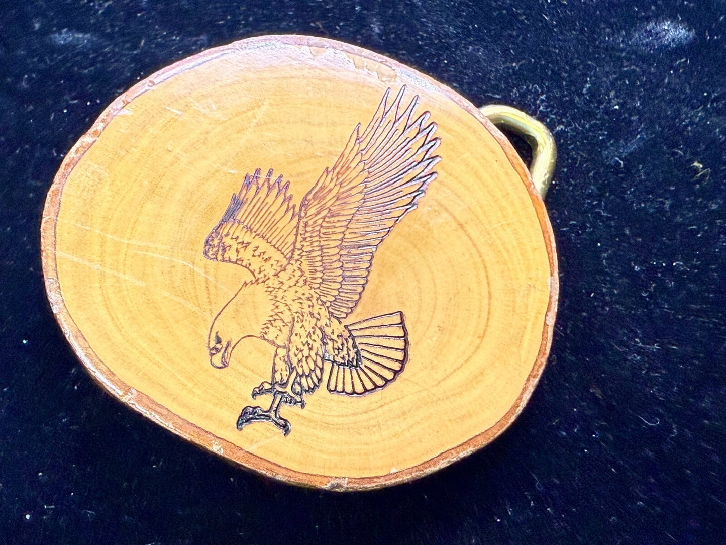 American Bald Eagle Hunting Diving Etching Picture On Wood Log Belt Buckle