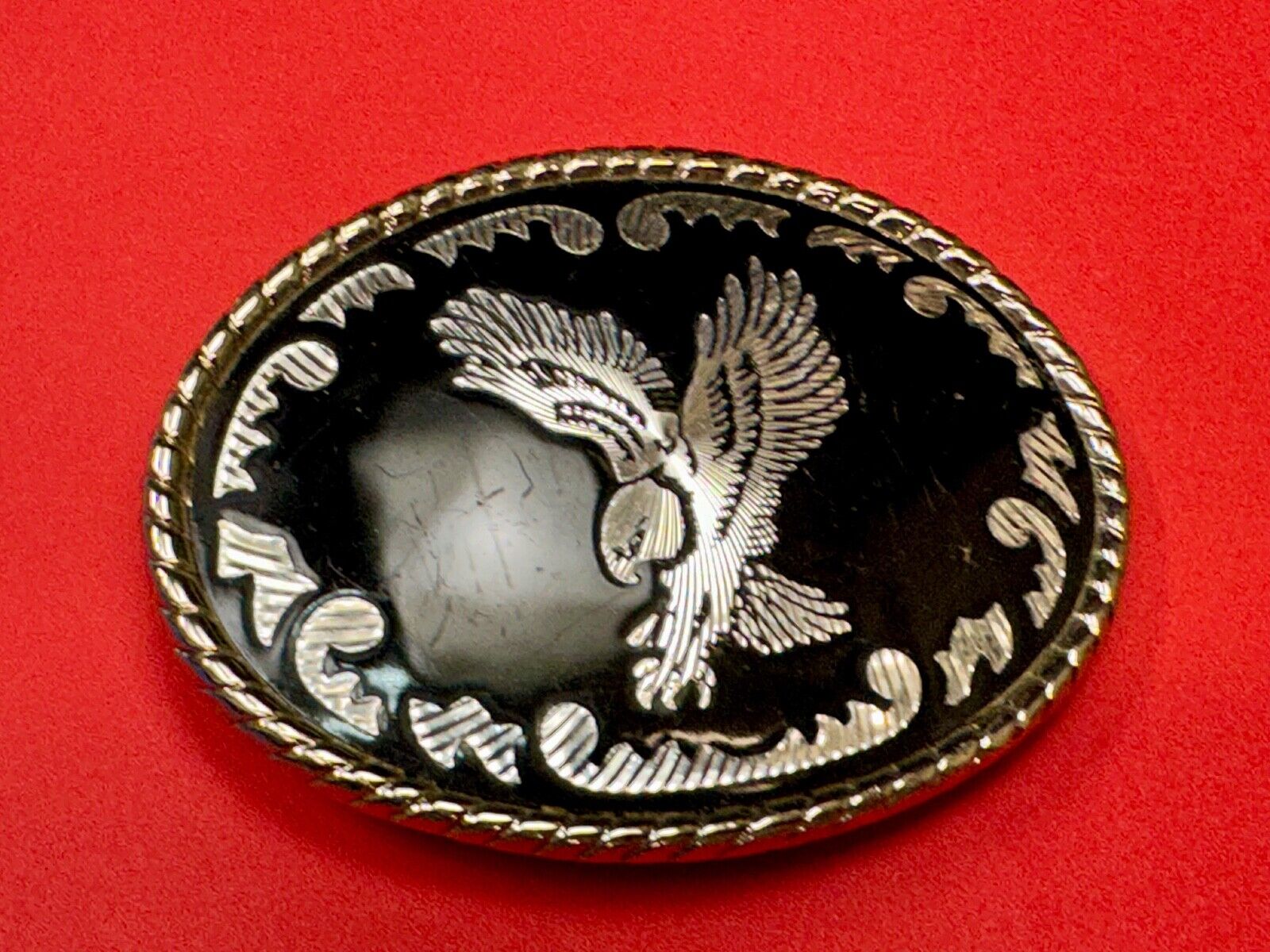 unique flying hunting diving EAGLE western Silver & black color belt buckle - W