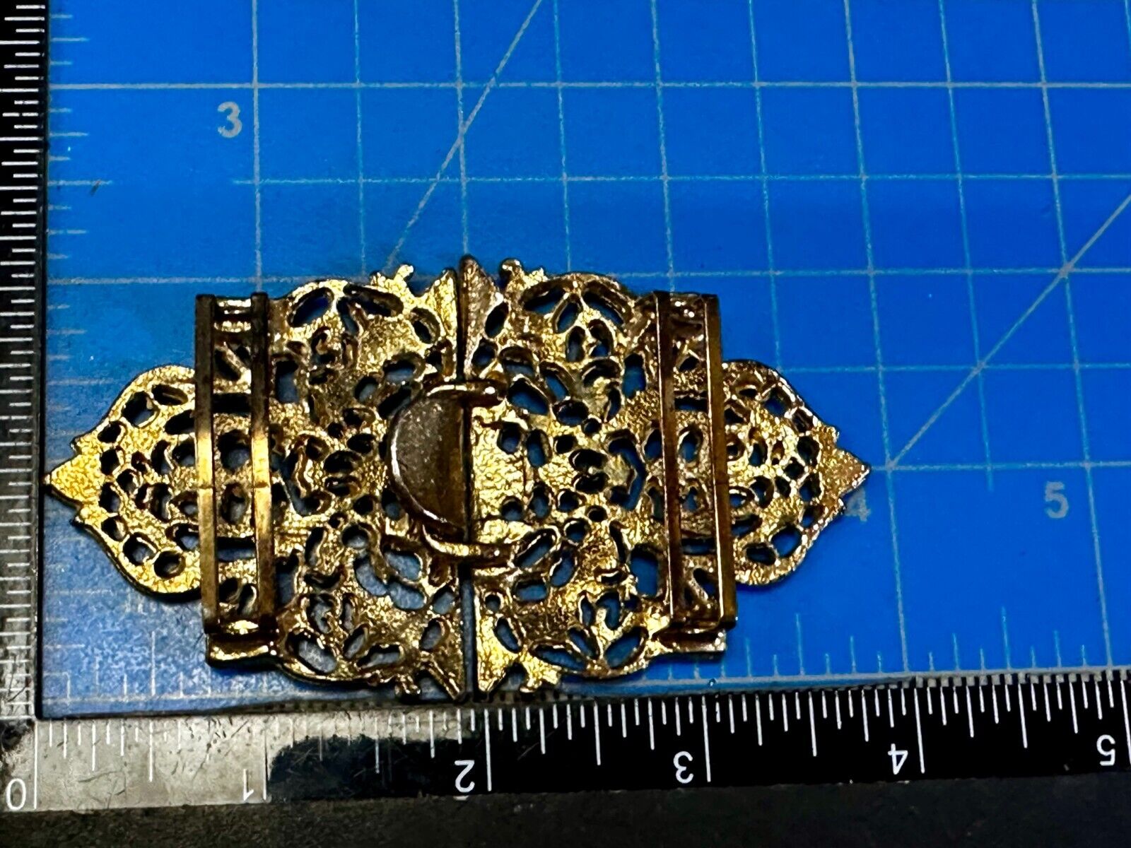 Victorian Style Filigree Metal Two Piece Interlocking Gold Tone Belt Buckle