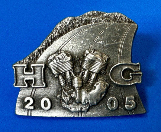 2005 Harley Davidson Owners Group HOG 2 Cycle Engine NOS Pin for Jacket or Vest