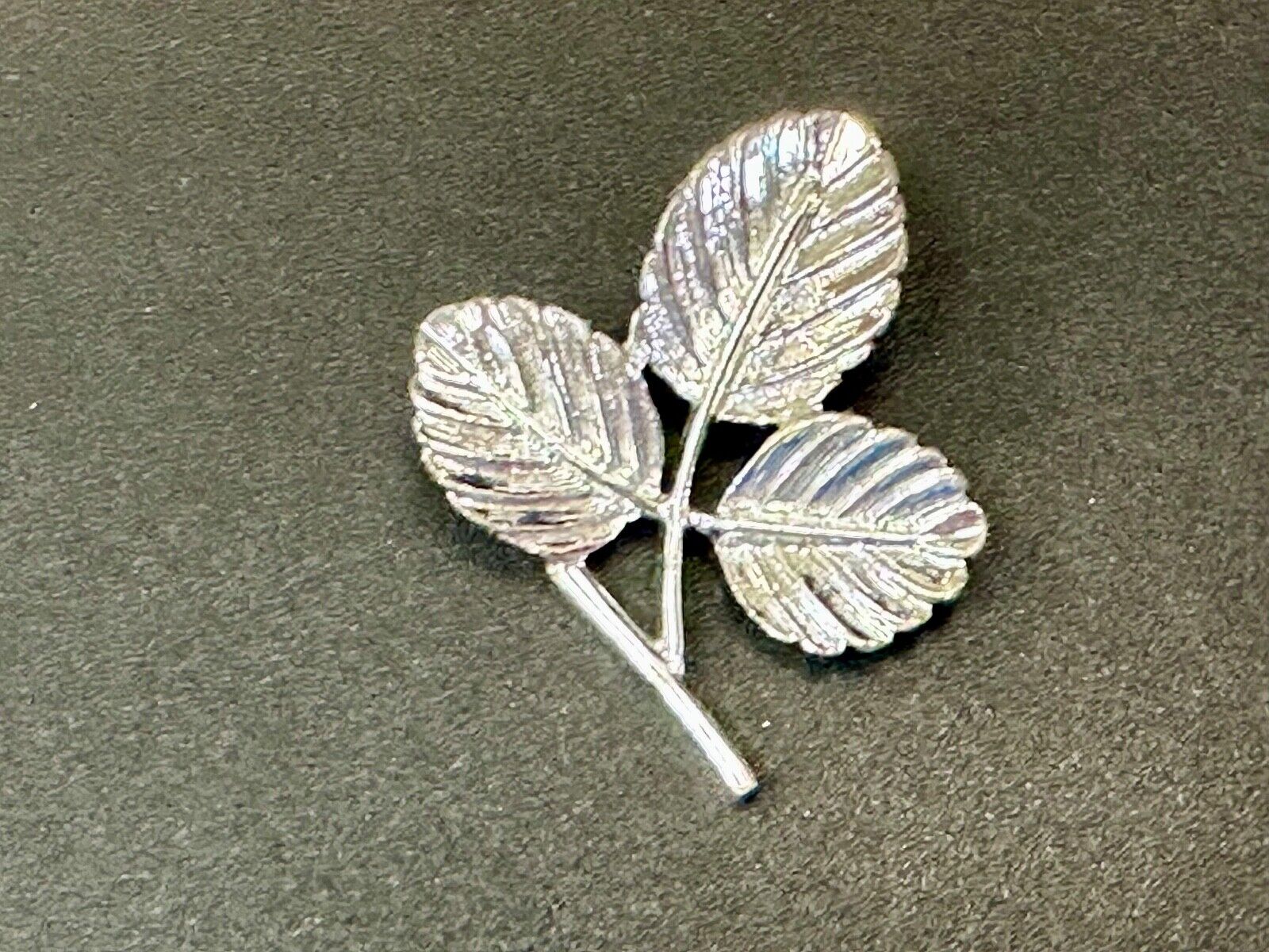 Three Leaf cutout Sarah Coventry signed silver tone brooch pin