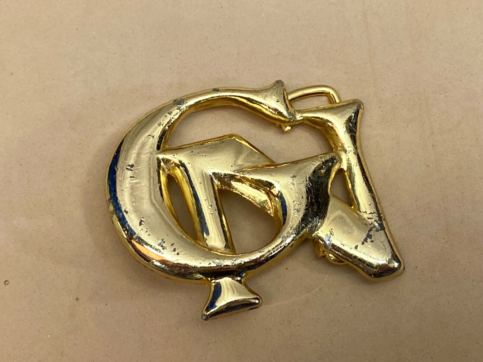 Unknown To Me, Gold Tone Letters Gn Or Cn Cut Out Belt Buckle 