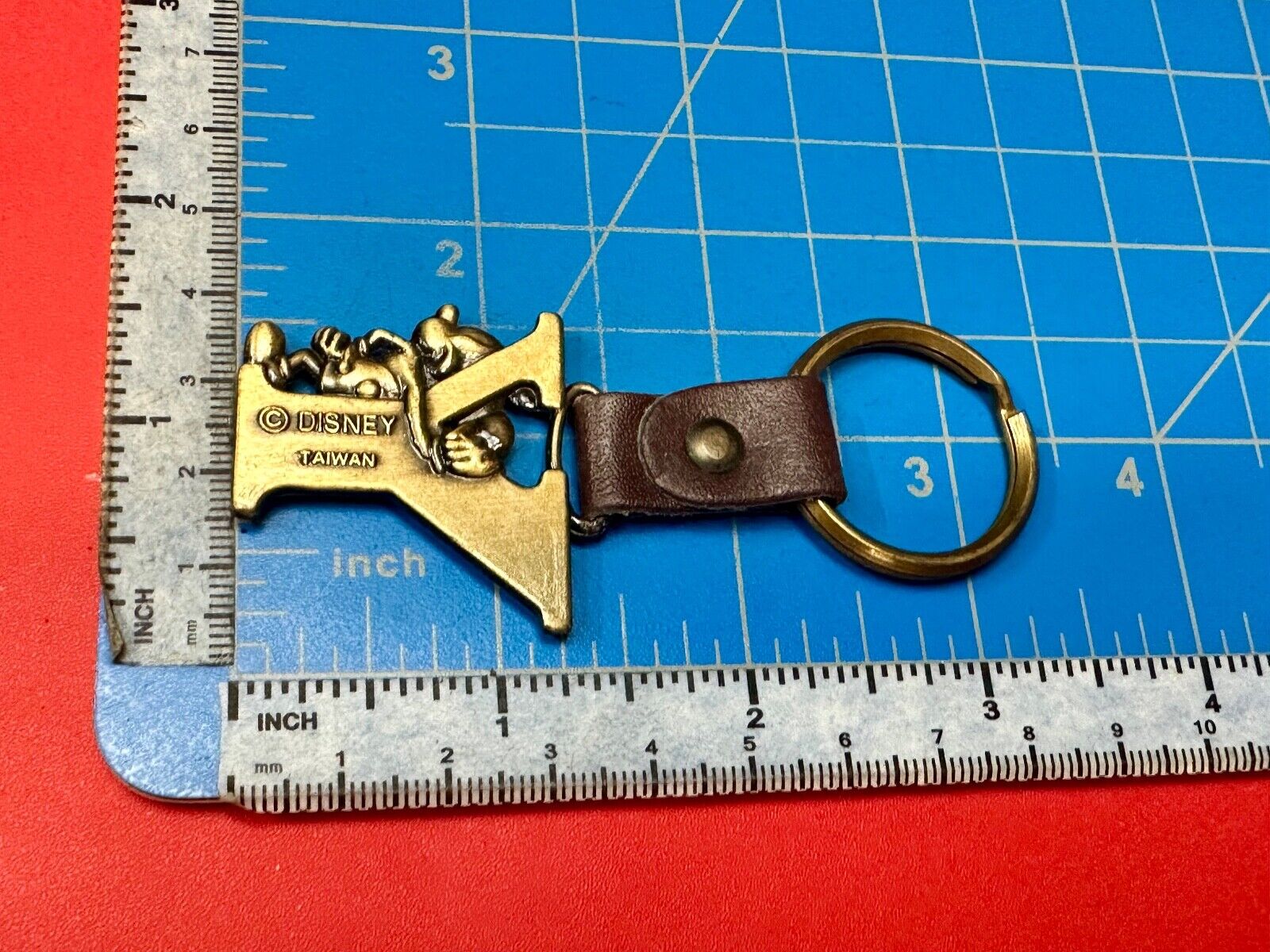 VINTAGE LETTER INITIAL Y  MICKEY MOUSE DISNEY KEYCHAIN BRASS and LEATHER FOB