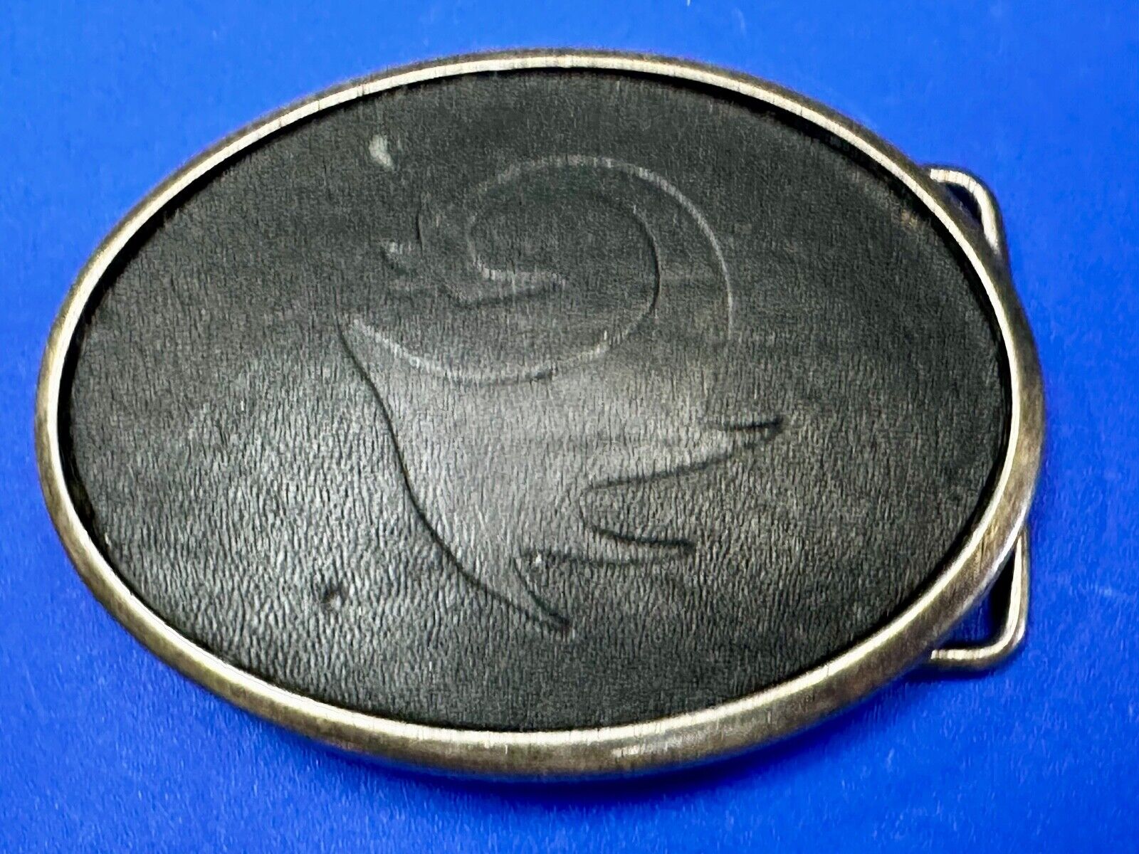 Unknown to me Animal Emblem Logo? Black Faux? leather Silver Tone Belt Buckle