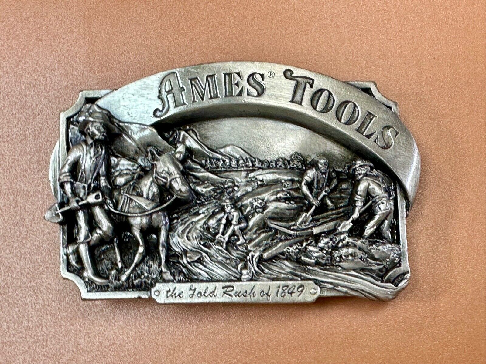 AMES TOOLS - Gold rush of 1849 Siskiyou 1985 Belt Buckle Lawn and garden supply
