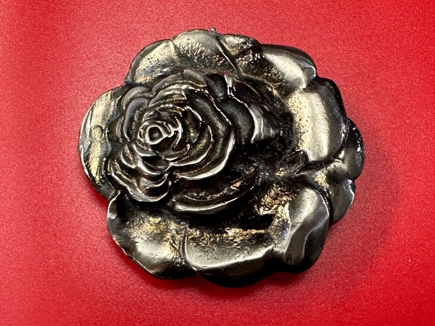 Artisan flower Rose - Vintage silver tone figural belt buckle
