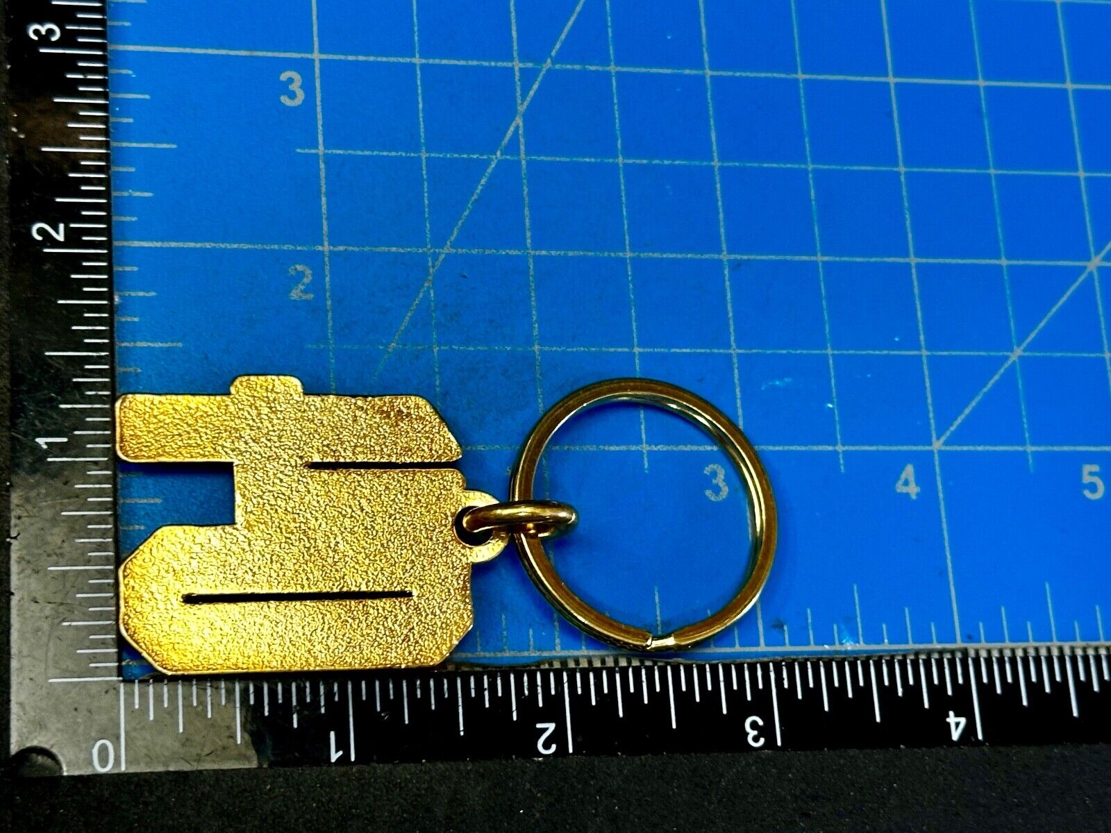 04 Number Gold Tone Keychain - Key Ring Chain - Class of Sports number