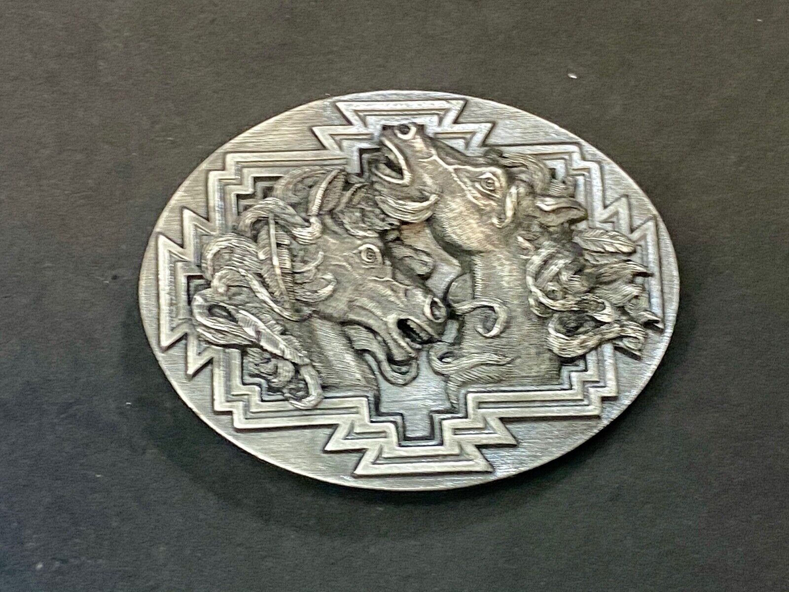 1995 Two Horse Head's Native American Indian Feather Bergamot B-256 belt buckle 