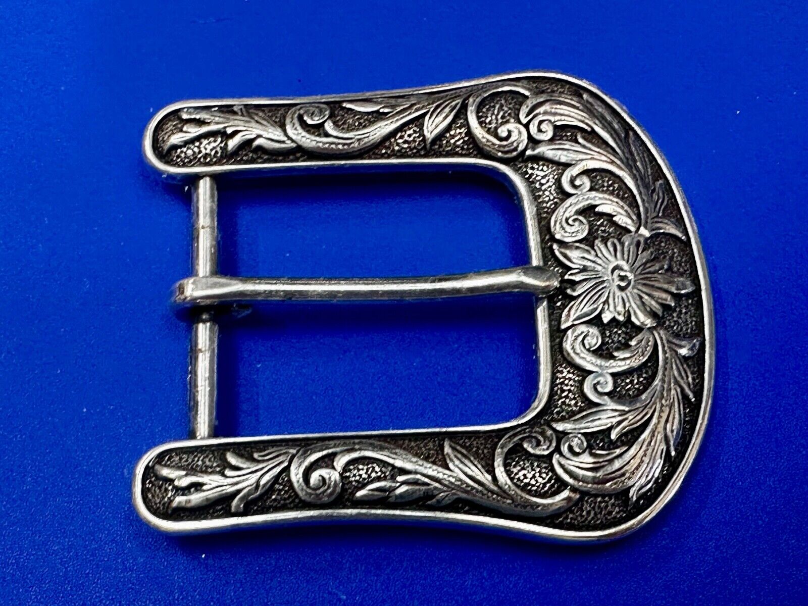 Ariat - Western flower swirl design ranger style replacement belt buckle