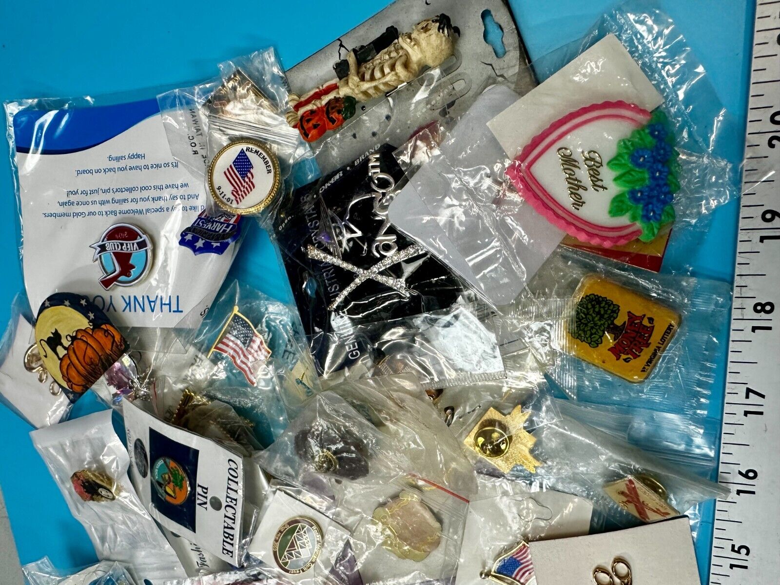 Vintage & Modern NOS Brooches & Pin's Resale Bulk Lot, Junk Drawer Grab Bag