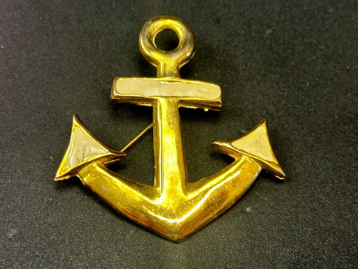 Anchor Ship Sailor Nautical Ocean Open Seas Gold Tone Vintage Brooch Pin