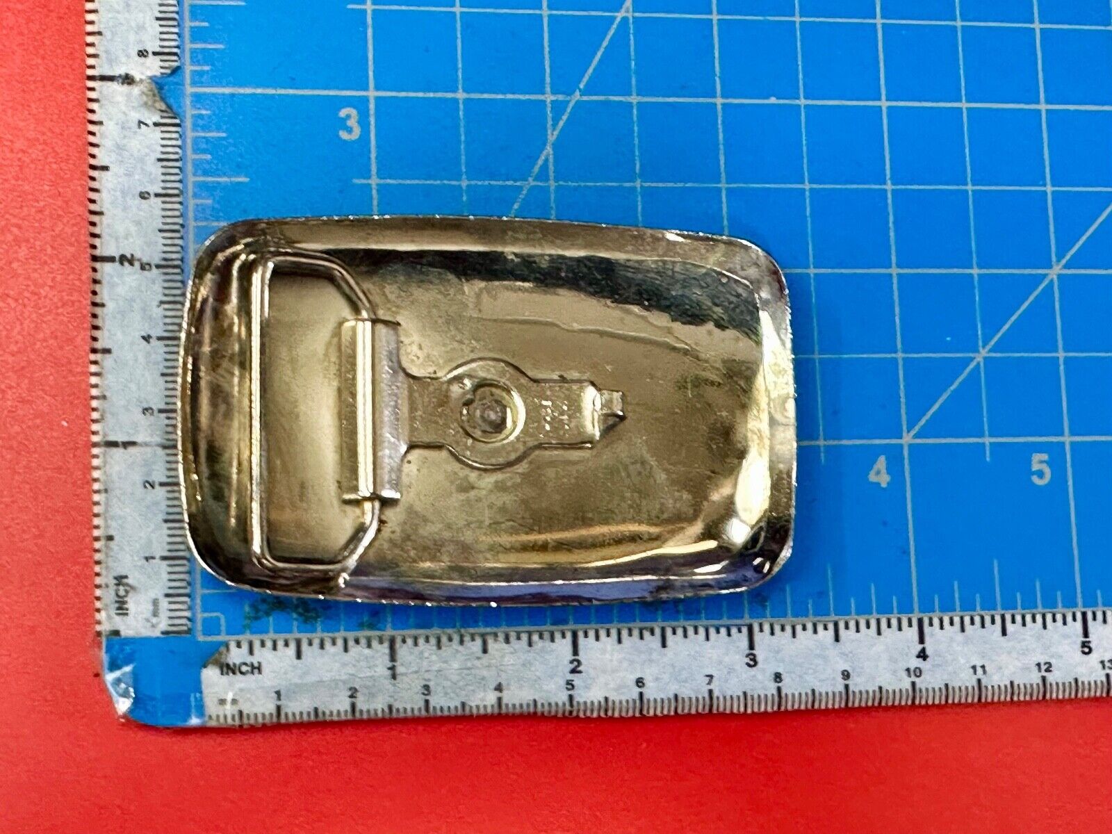 Vintage Horse Drawn Covered wagon on reflective western two tone belt buckle