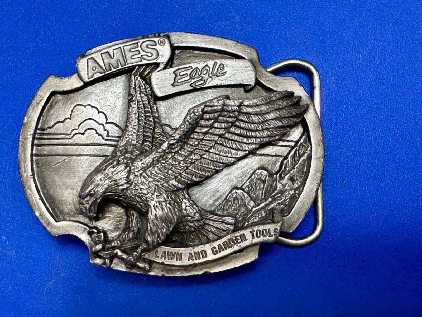 AMES TOOLS Vintage 1987 Belt Buckle - EAGLE - Lawn and garden tools
