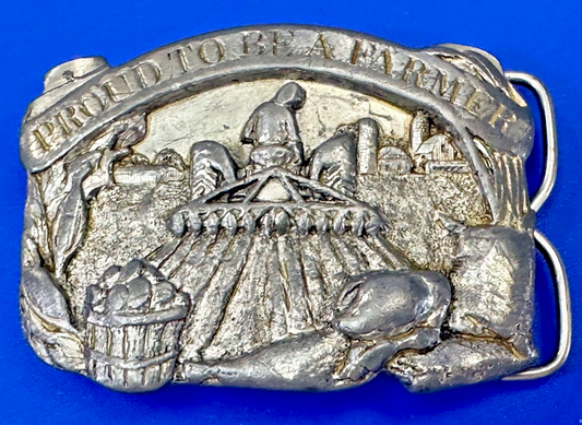 The American Farmer - Best in the World  Im proud to be a farmer Vtg belt buckle