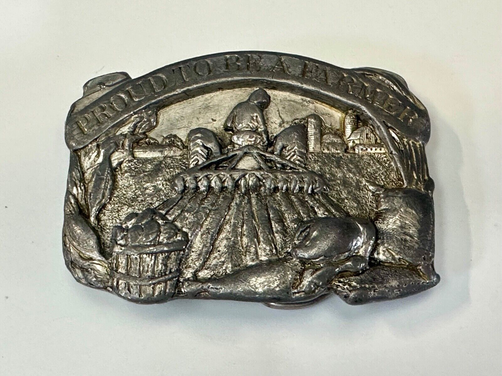 The American Farmer - Best in the World  Im proud to be a farmer Vtg belt buckle