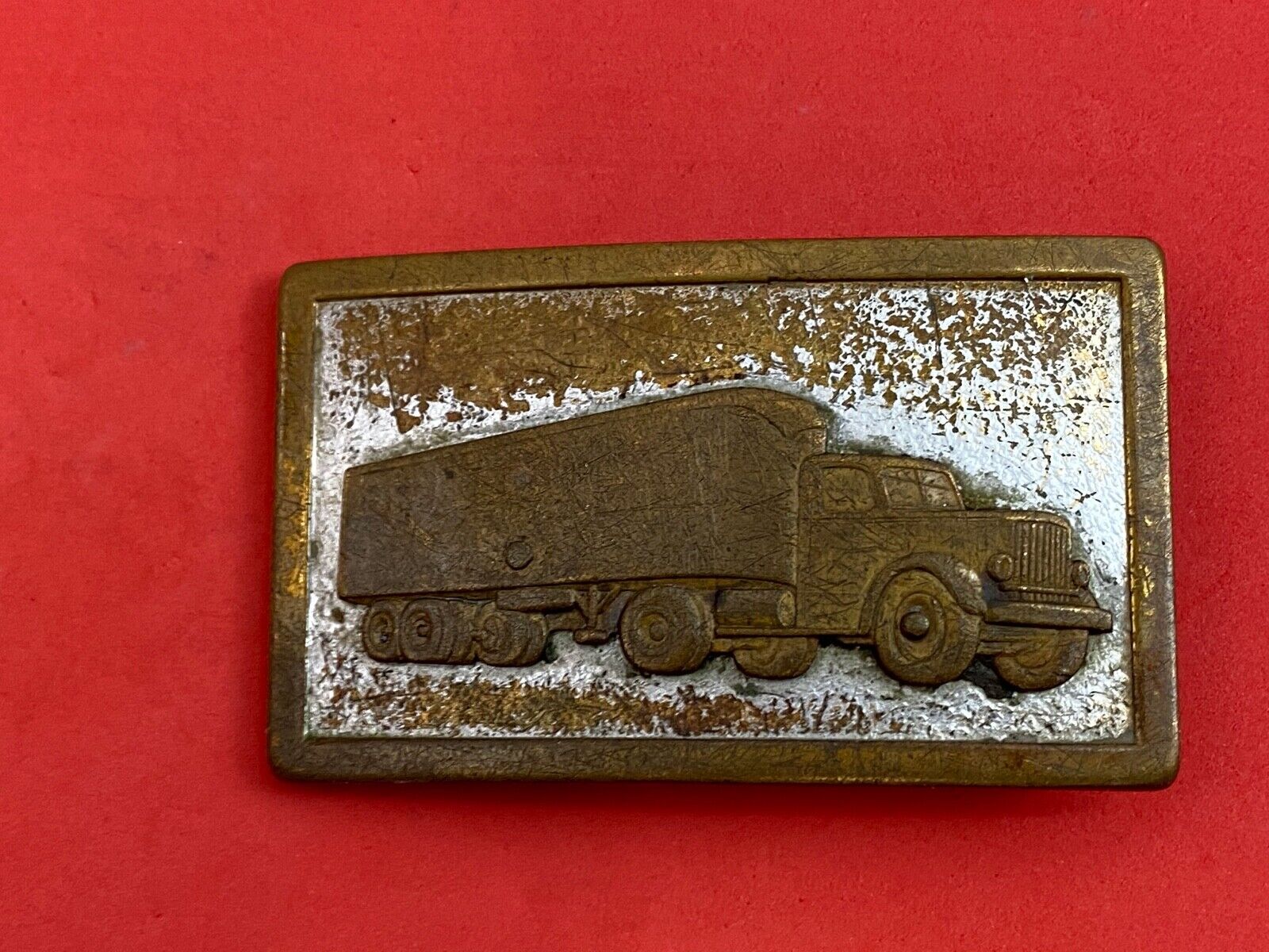 very old Vintage full semi retro Belt Buckle Big Rig Drivers 18 wheelers