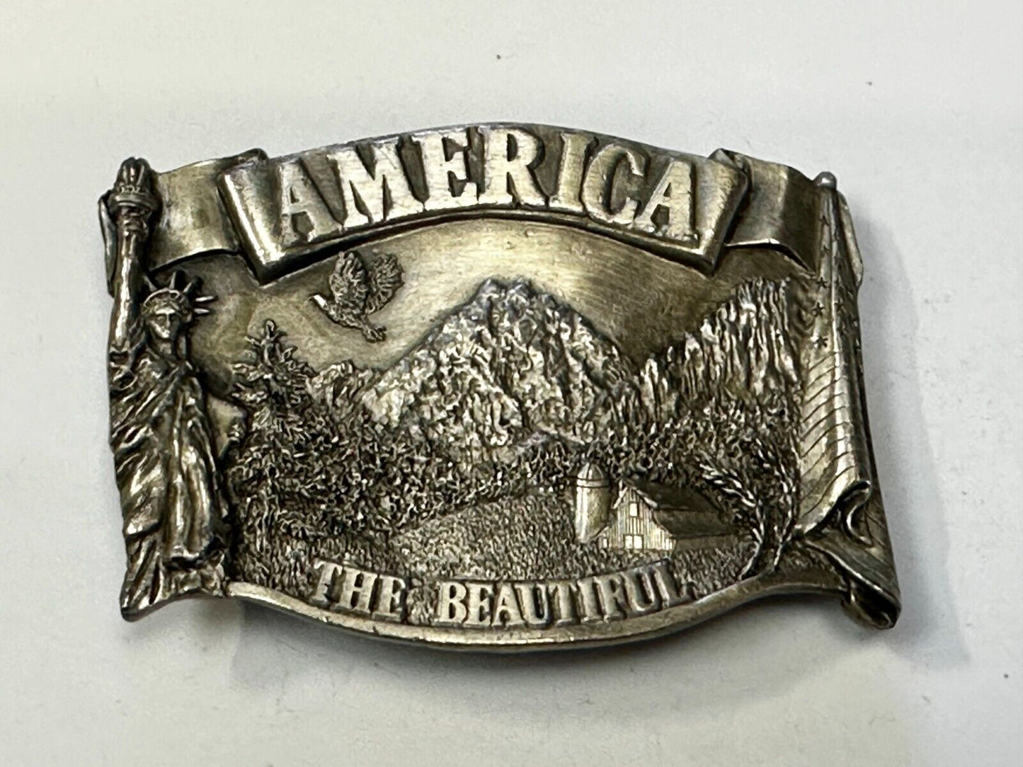 America The Beautiful USA Majestic Scenery -  1983 Bergamot Belt Buckle -O-L38