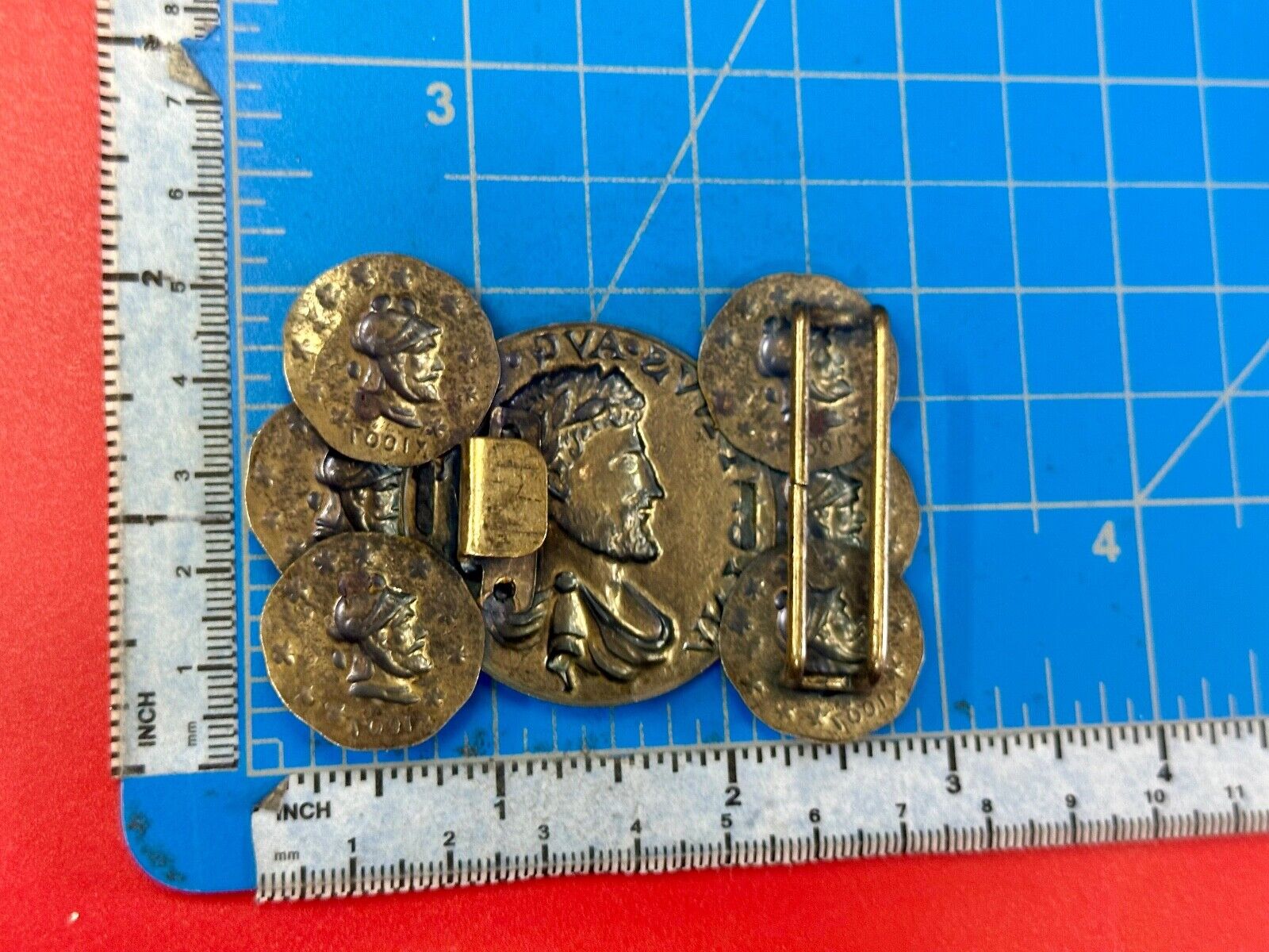 Antoninus Augustus IMP ANTONINVS PIVS AVG world coin cluster cutout belt buckle