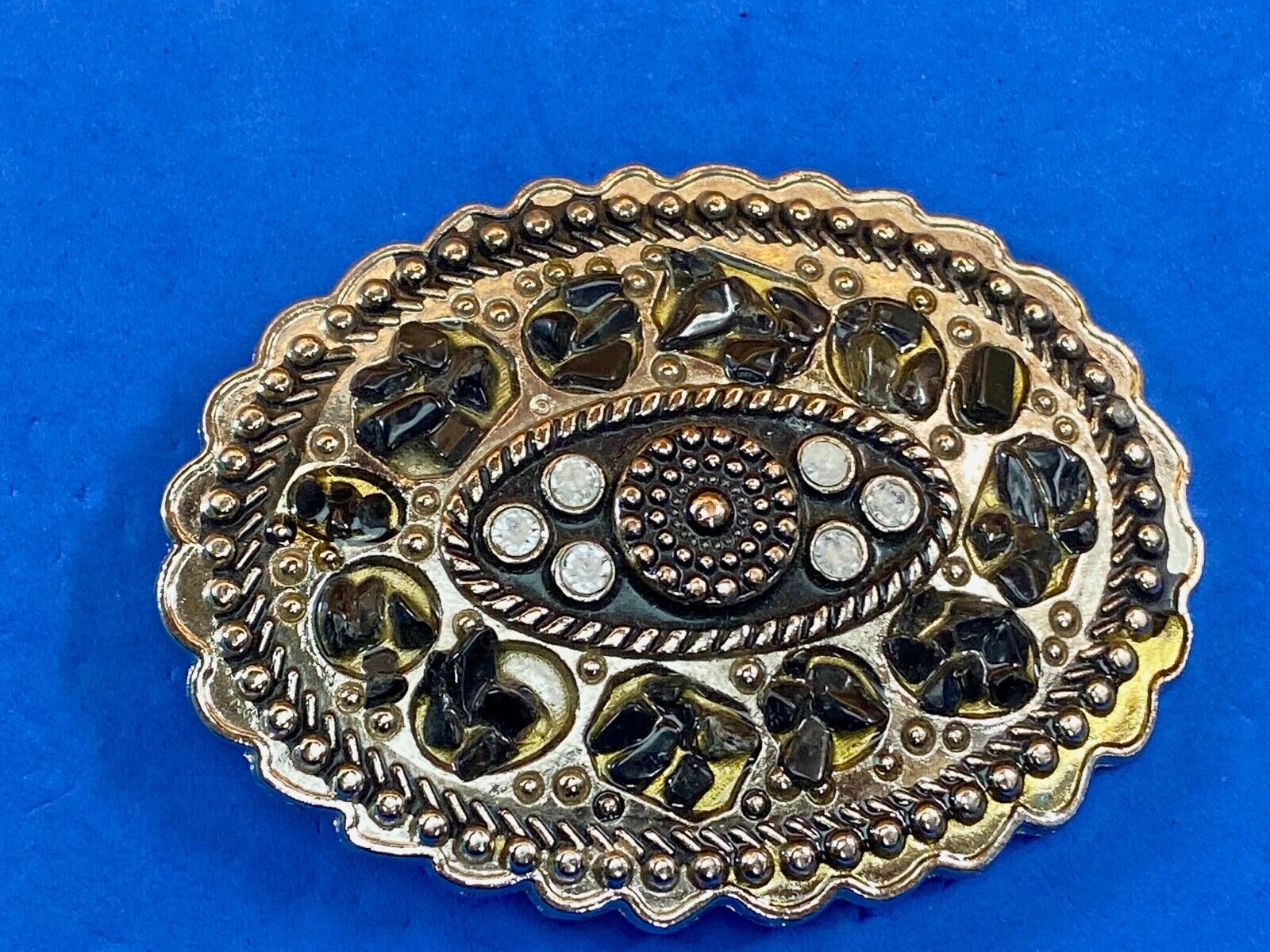 Artisan? Chunky stone? real or fake leaf pattern black color Belt Buckle 