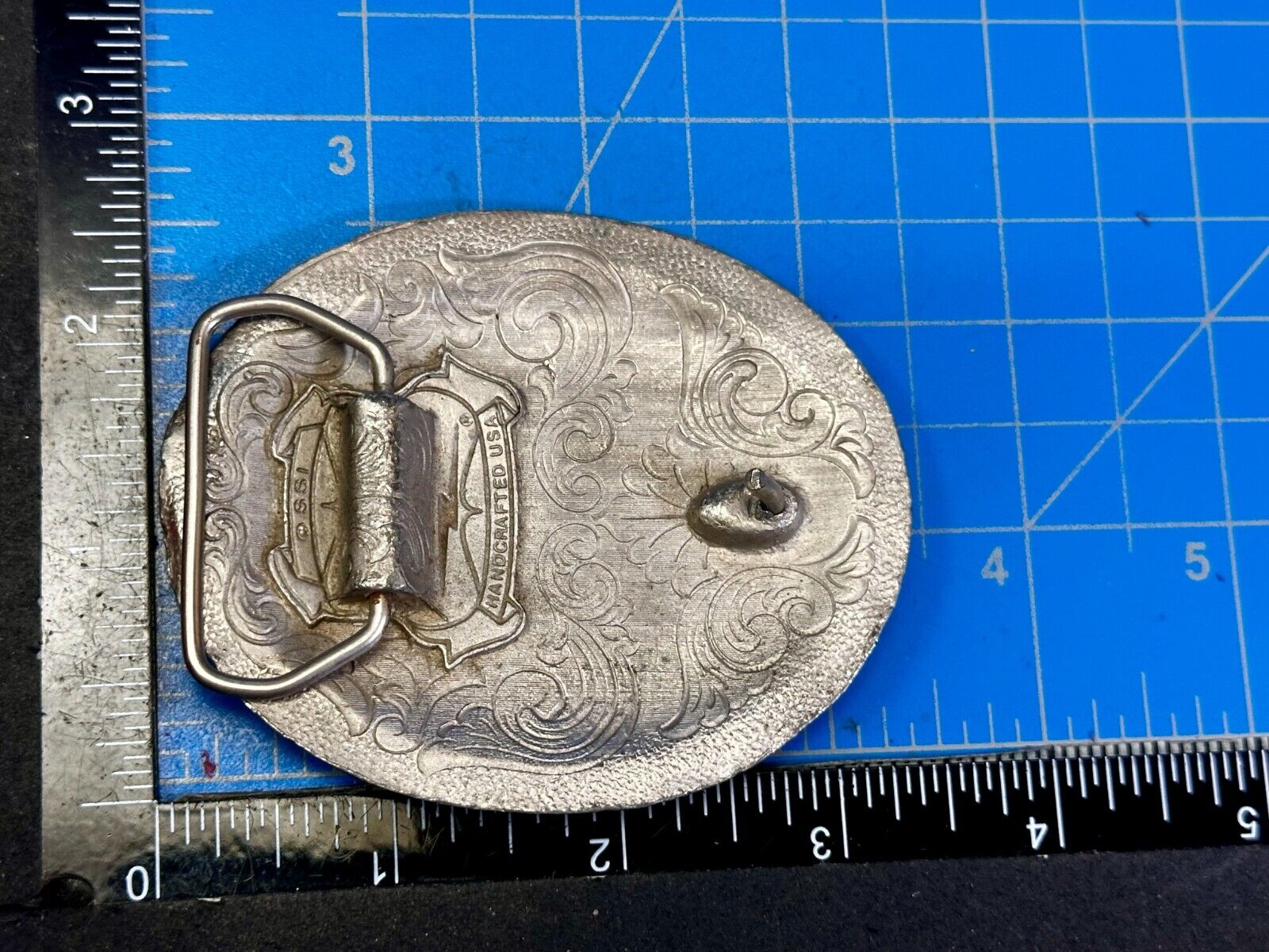 Alaska Wolf Howling at the Moon Vintage SSI Diamond Cut Belt Buckle Handmade USA