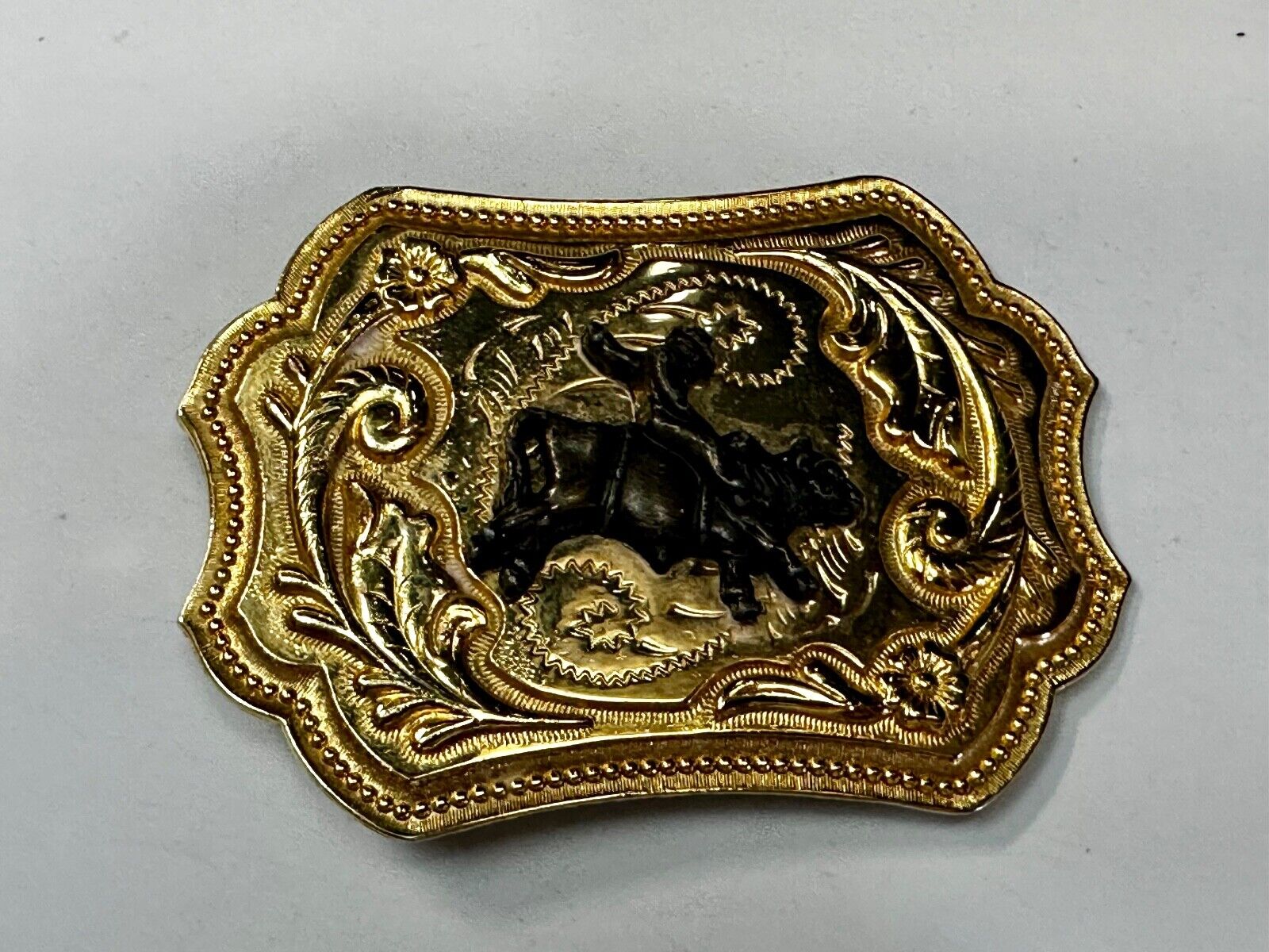 Vintage Cowboy Saddle Bronc western two tone flower swirl belt buckle