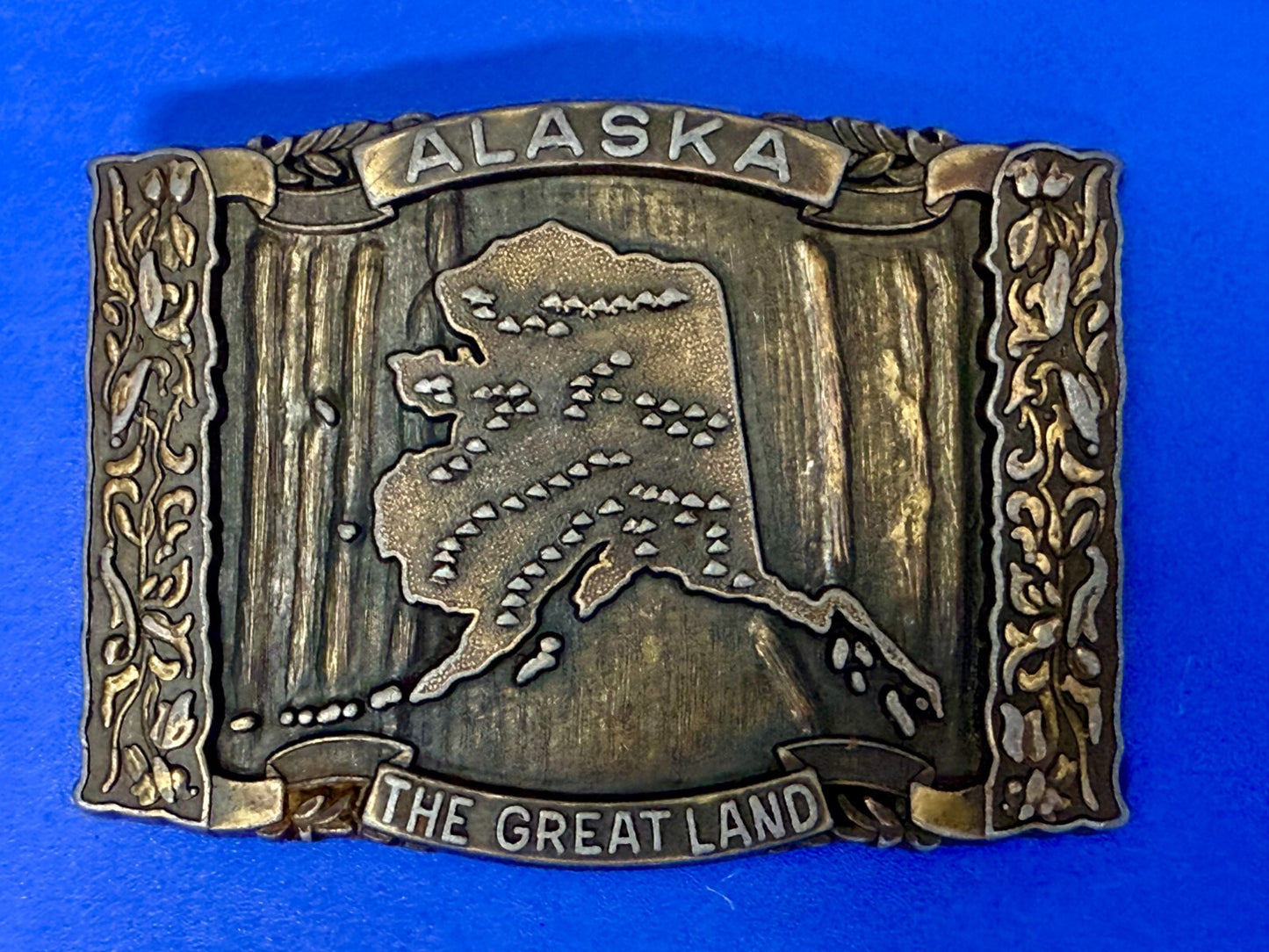 ALASKA The Great Land Vintage State Commemorative Brass Tone Vintage Belt Buckle