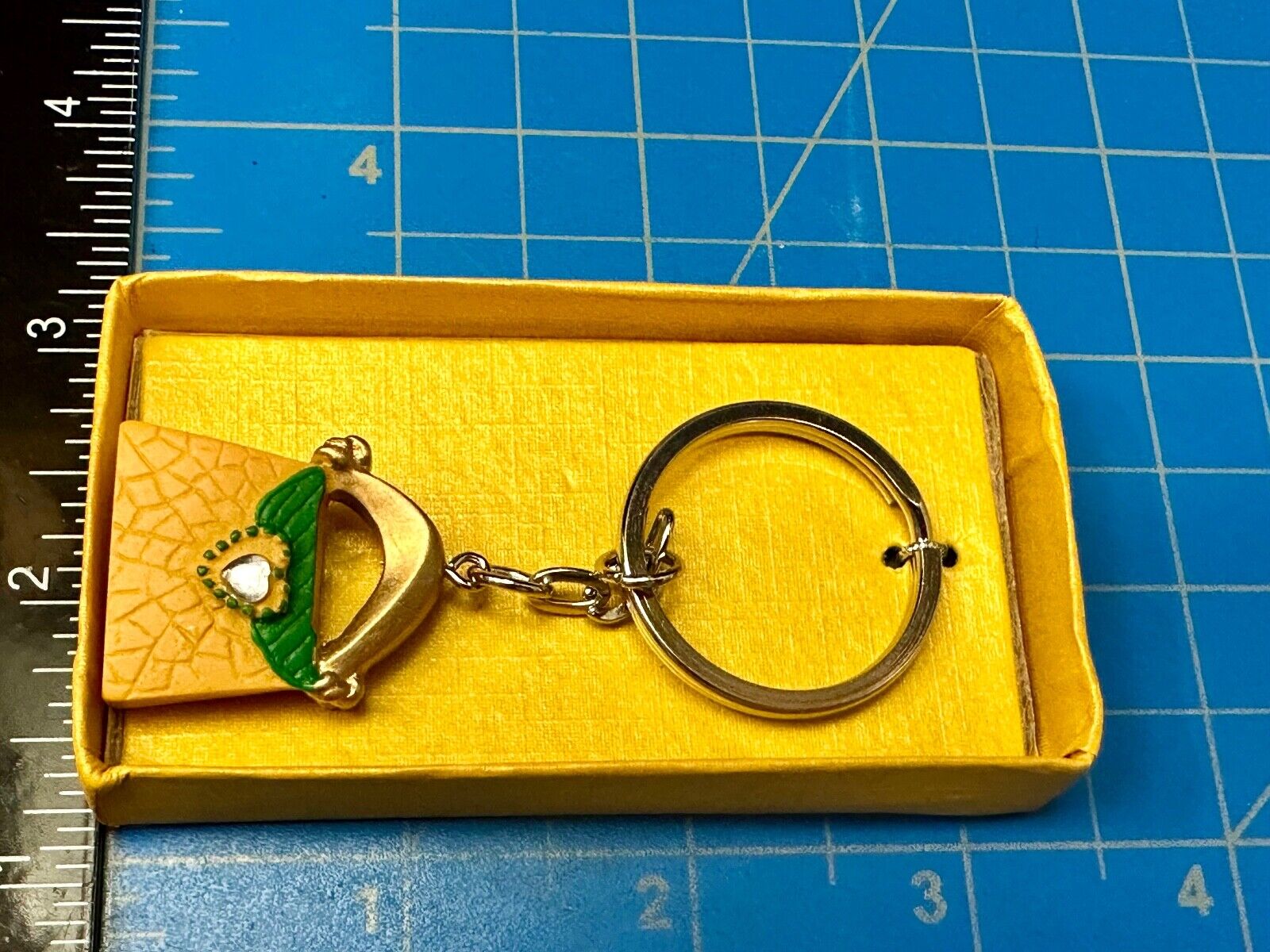 Adorable multicolor Purse with heart Fashioncraft Keychain - Key Ring Chain