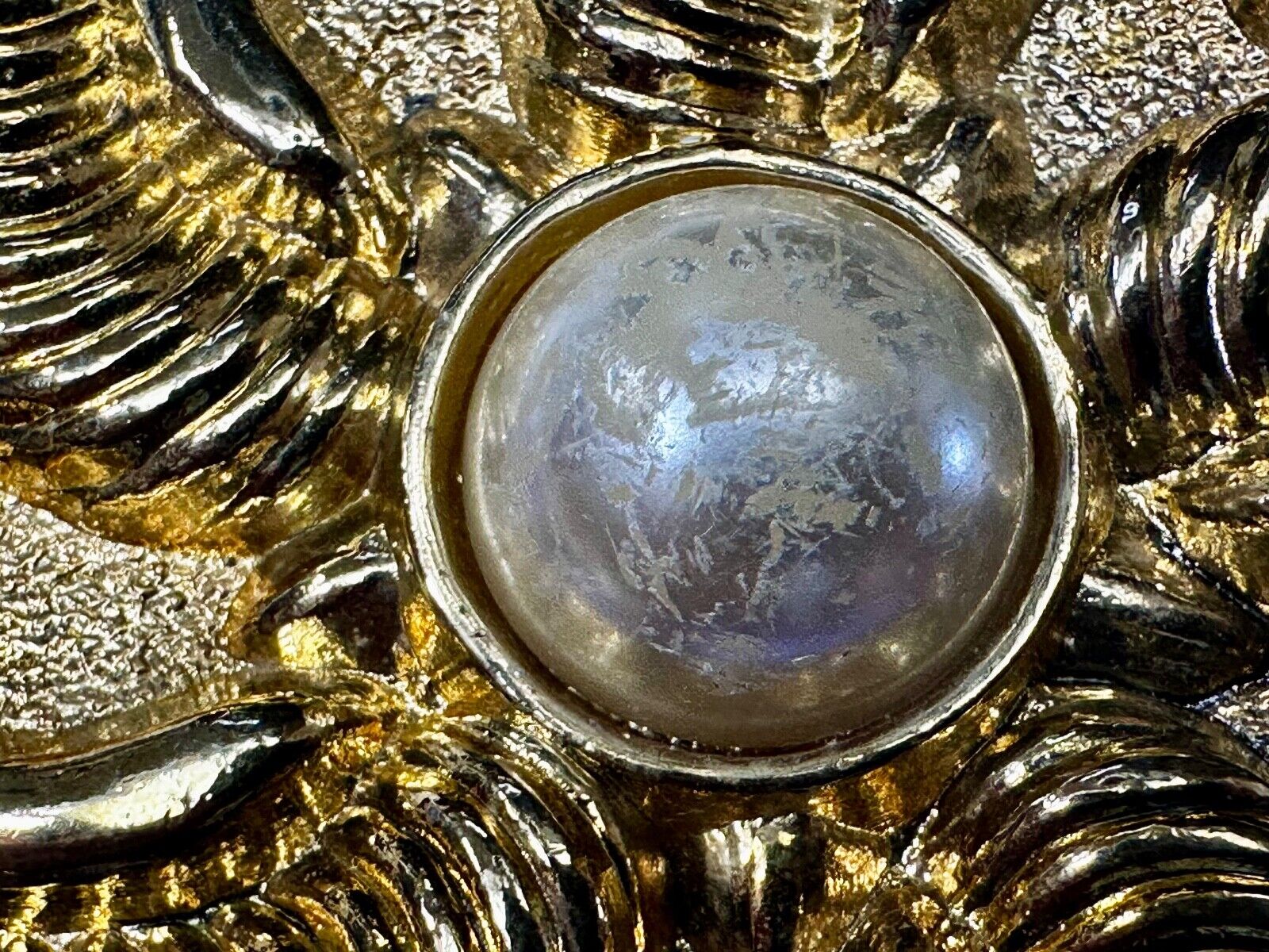 Vintage Large Gold Tone Starfish Flower Theme?  Belt Buckle by Motion East