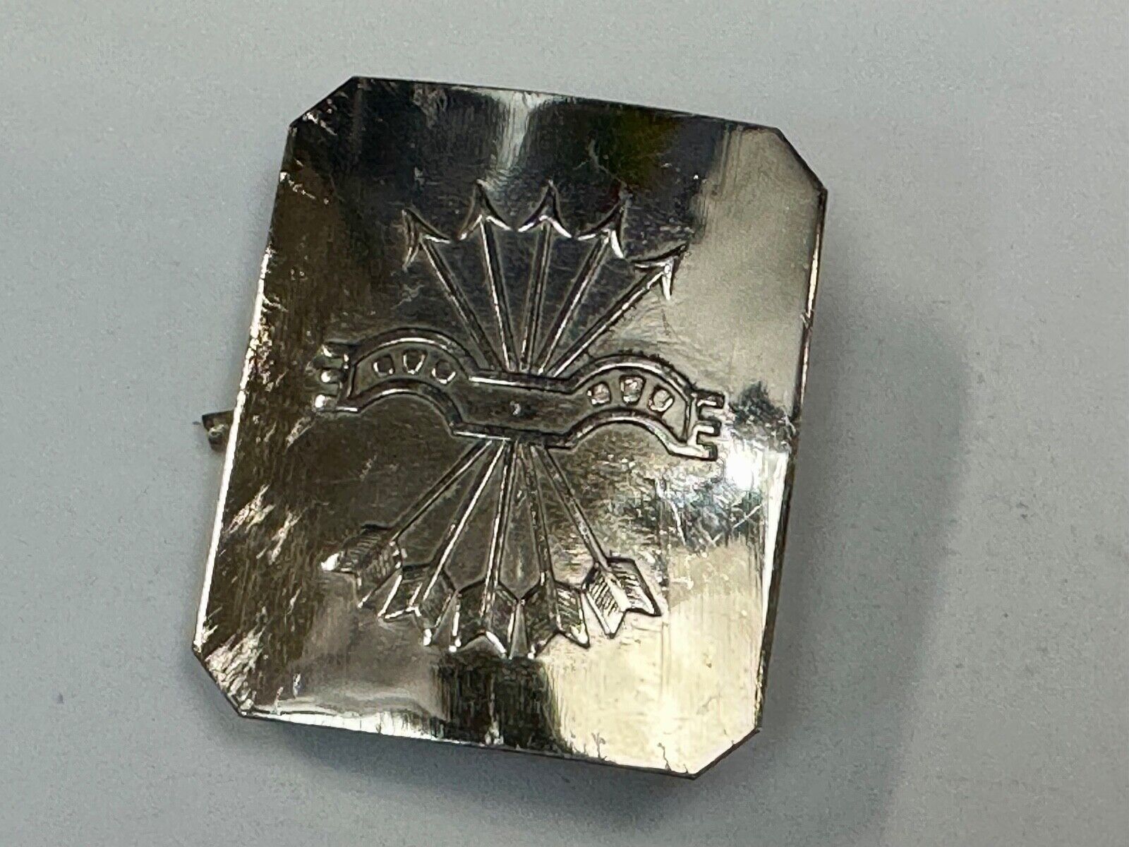 The 5 Arrows Hotel?  Waddesdon Manor? England Family Embalm? Antique belt buckle