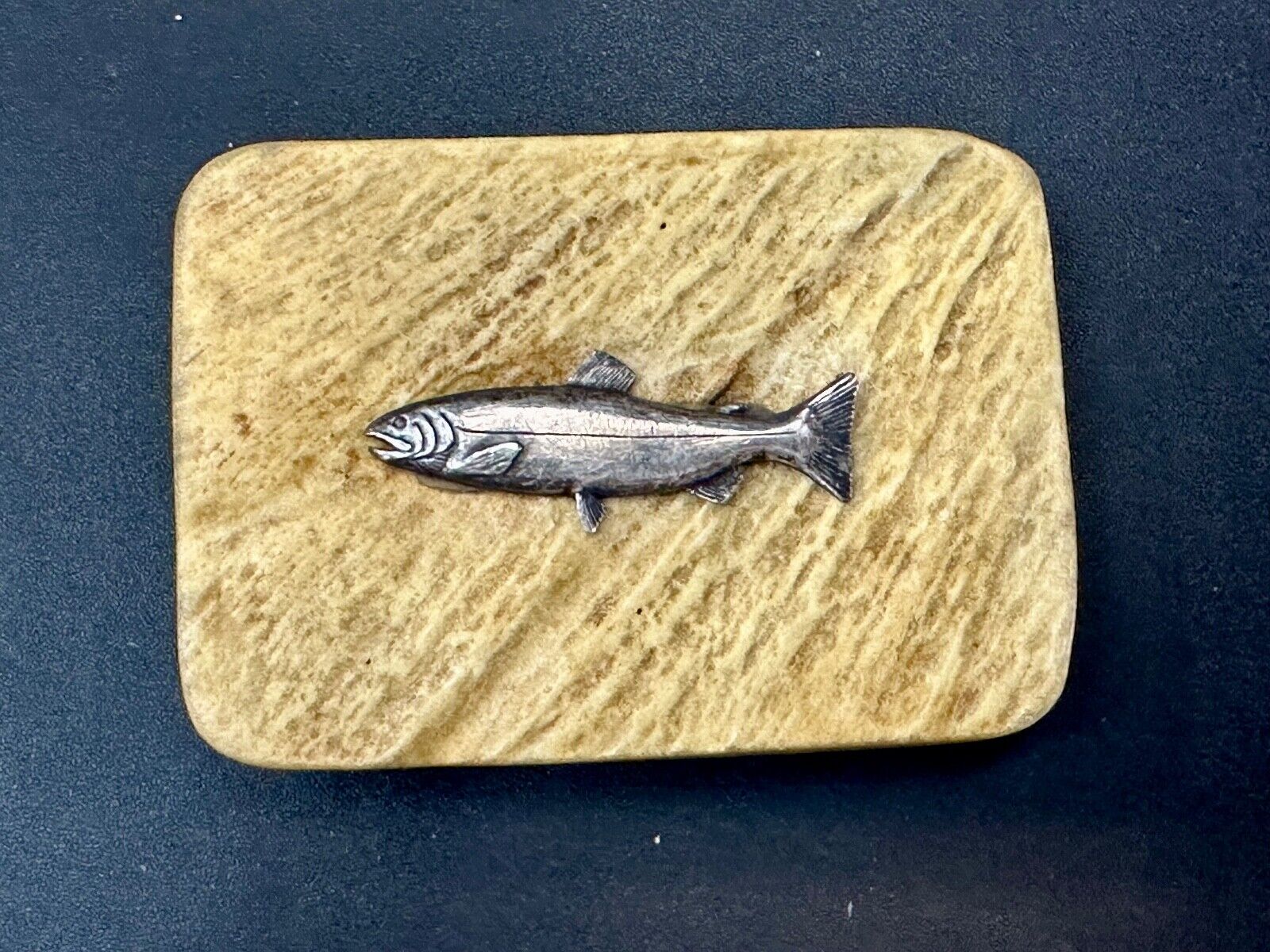 Trout Fish - vintage Native American Indian ART belt buckle - Elemore Alaska