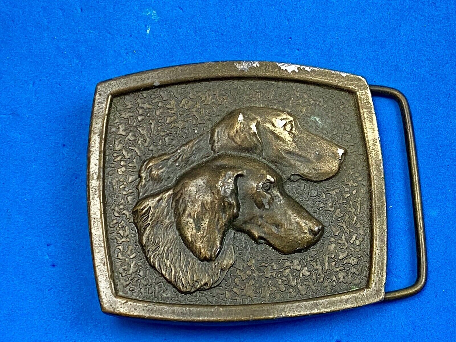 Two Dog's D&E Elkhorn Wisconsin  RARE!!  Vintage 1975 A-50 Bergamot  Belt Buckle