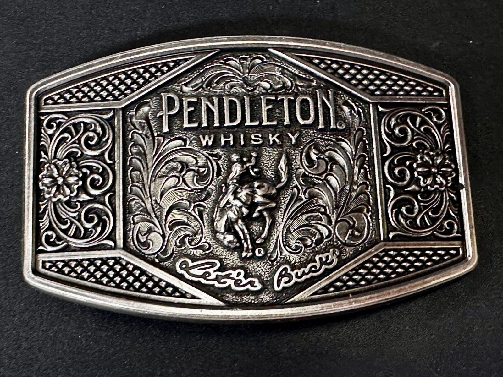 2022 Pendleton Whisky Let'er Buck Montana Silversmith Rodeo NOS Belt Buckle