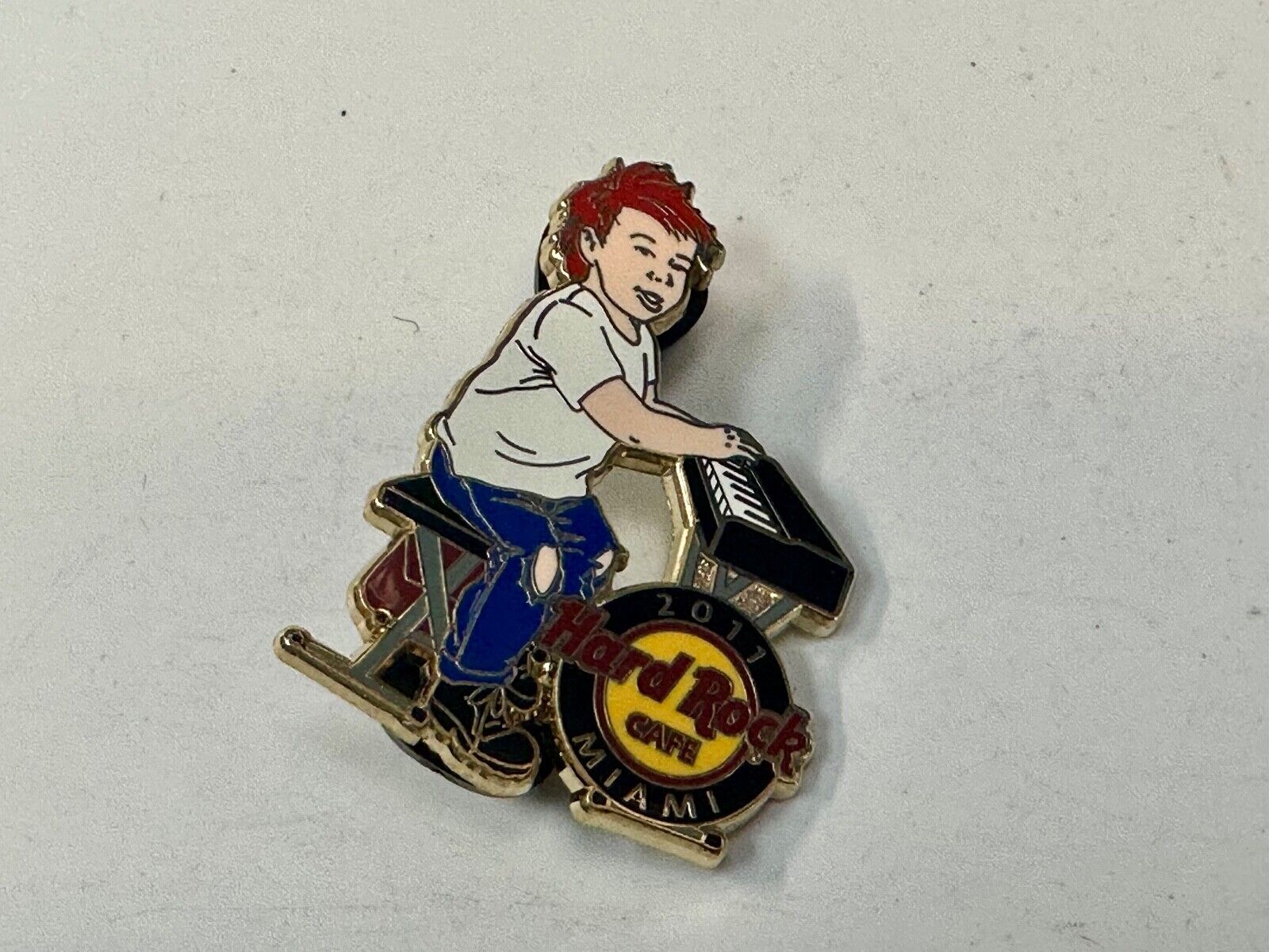 2011 Miami FL Keyboard Player Hard Rock Cafe Baby Rocker collectors pin