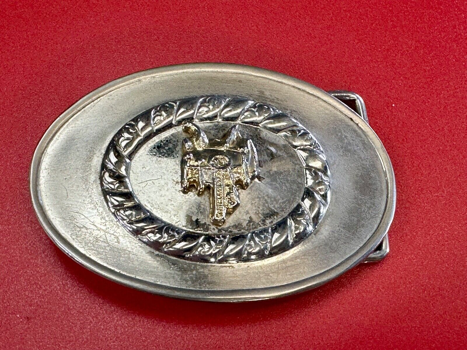 unique horse saddle Vintage oval multi ring belt buckle