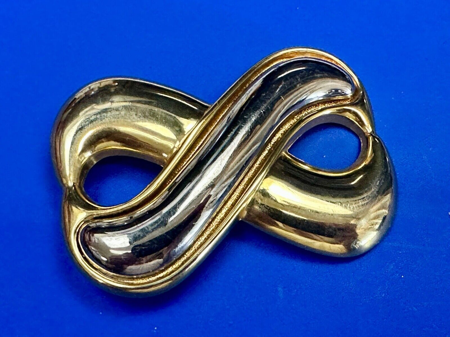 Vintage Day Lor signed gold & silver tone signed scarf shoe clip belt buckle