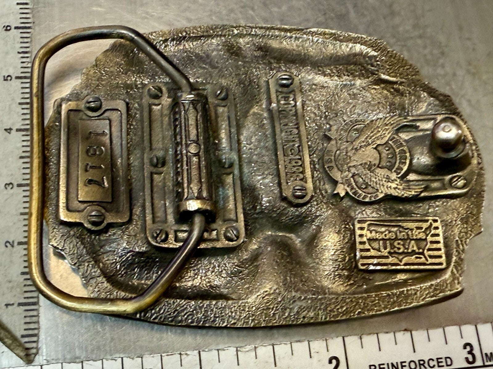 An American Tradition HUNTING Dog Duck Buck Deer Sportsman Vtg. 1986 Belt Buckle