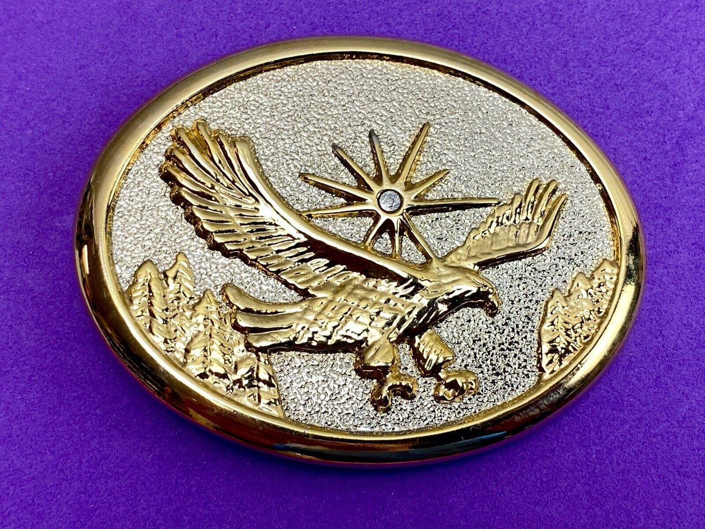 Vintage flying classic Bald Eagle with Rhinestone as sun starburst belt buckle 