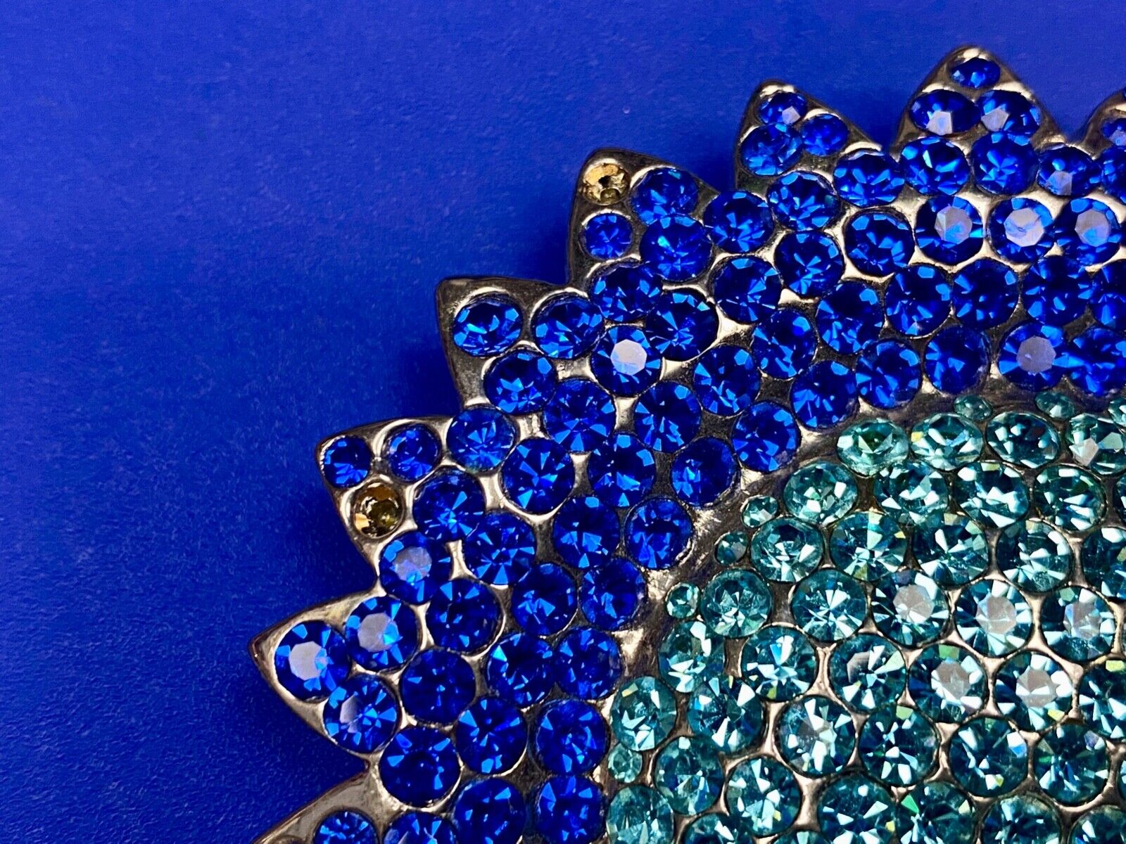 A Blue Green Sea Of Rhinestones - Starburst Cutout Belt Buckle