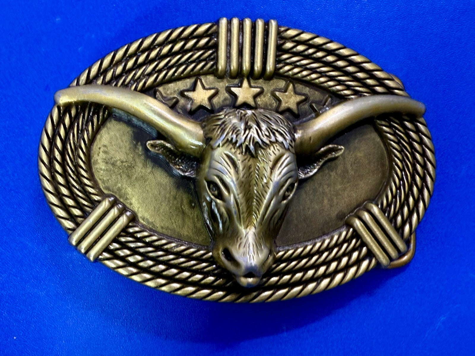 3D Longhorn Bull Head with Stars Rope Border Western Rodeo Cowboy Belt Buckle